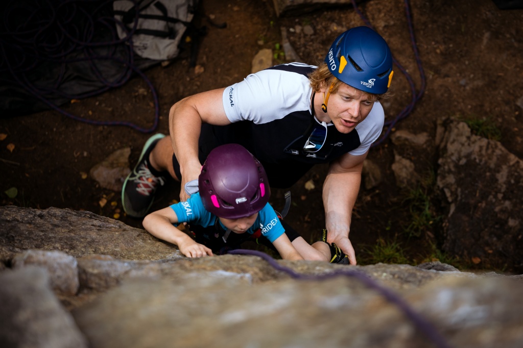 Скалолазание на настоящих скалах - Карелия, Хийтола - Клуб детского скалолазания О-Скал Скалолазание на настоящих скалах - Карелия, Хийтола - Клуб детского скалолазания О-Скал